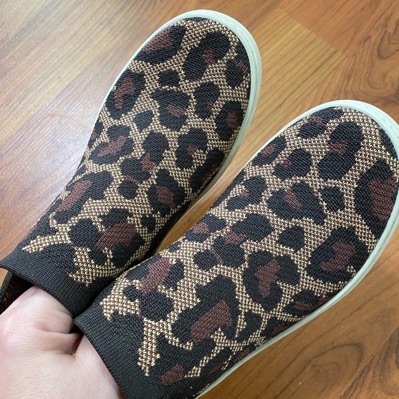 ROTHY’S The Chelsea boots sneakers slip on comfort cheetah wildcat leopard 5.5 - Picture 9 of 9